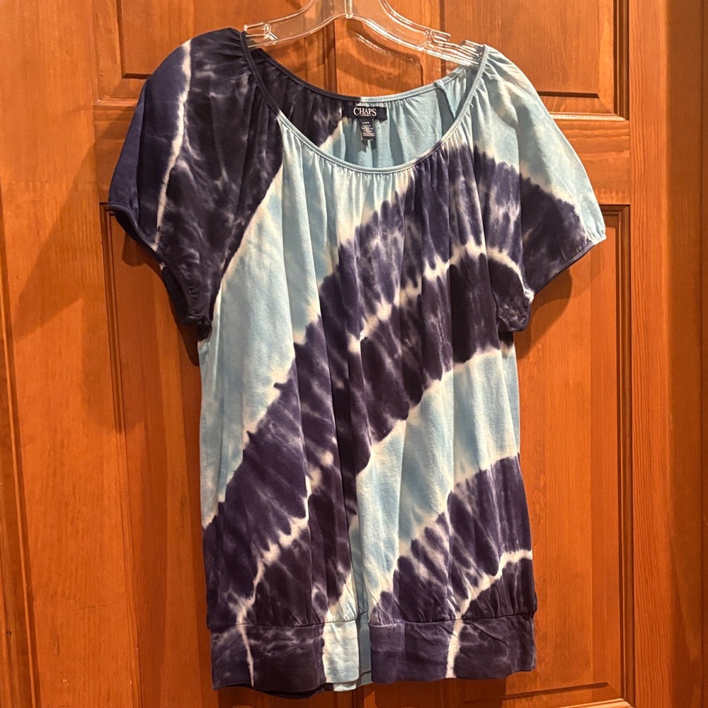 Chaps Navy and Light Blue Tie-Dye Women's Tee